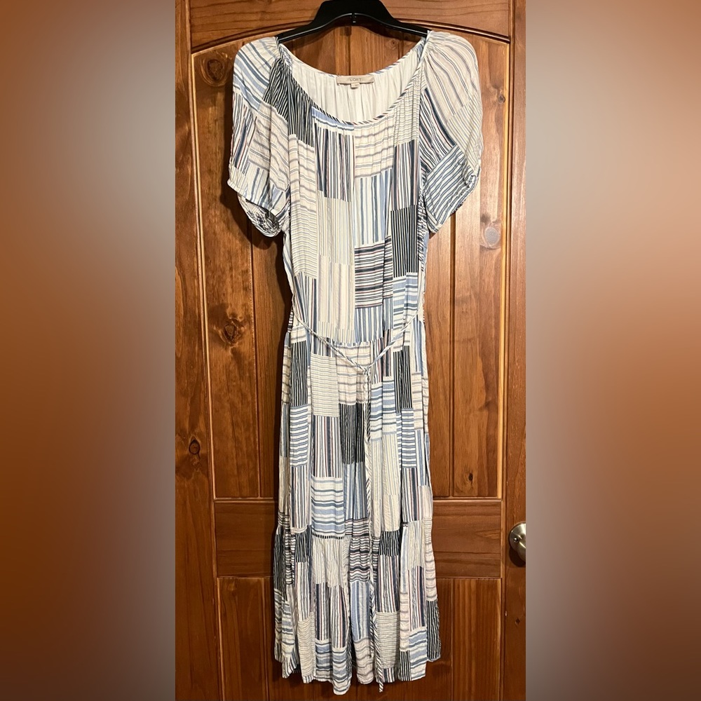 LOFT Ladies lined sun dress. Blues and white.